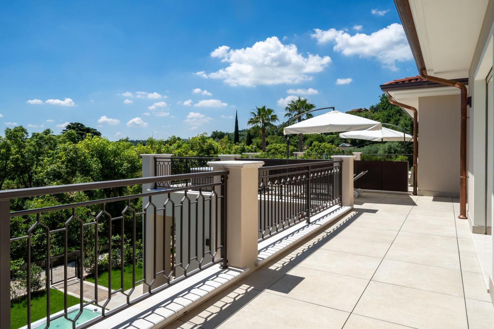 Villa Silvia Apartments 圣菲利斯·德尔·贝纳茨 外观 照片
