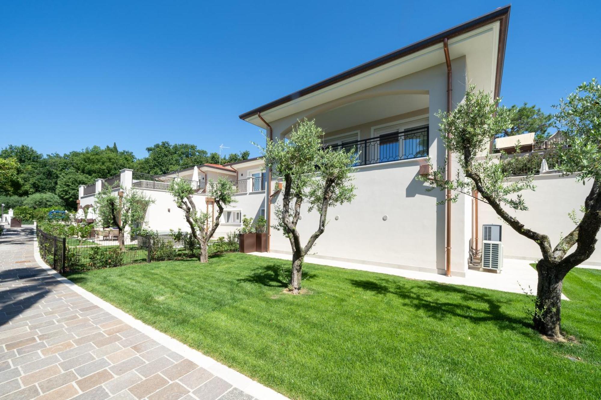 Villa Silvia Apartments 圣菲利斯·德尔·贝纳茨 外观 照片